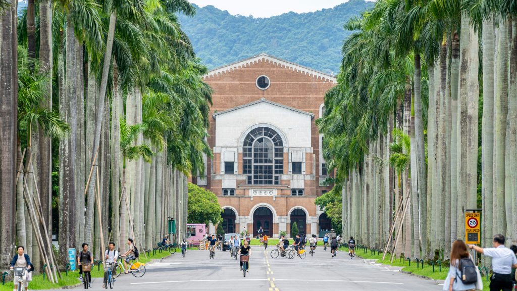 台鋼雄鷹的日本投手吉田一將創下無失分佳績，為球隊增添希望